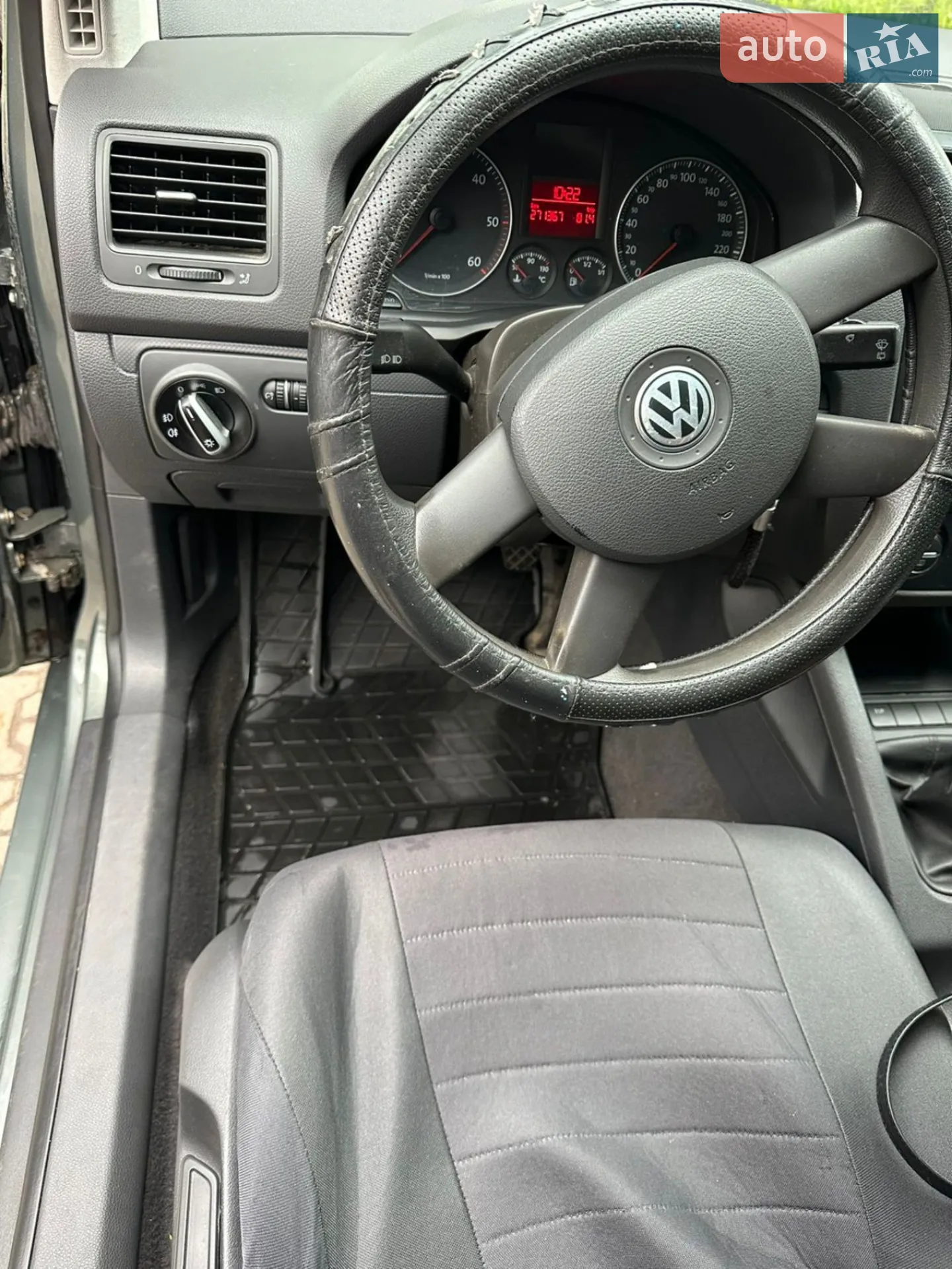 Volkswagen Golf, 2004