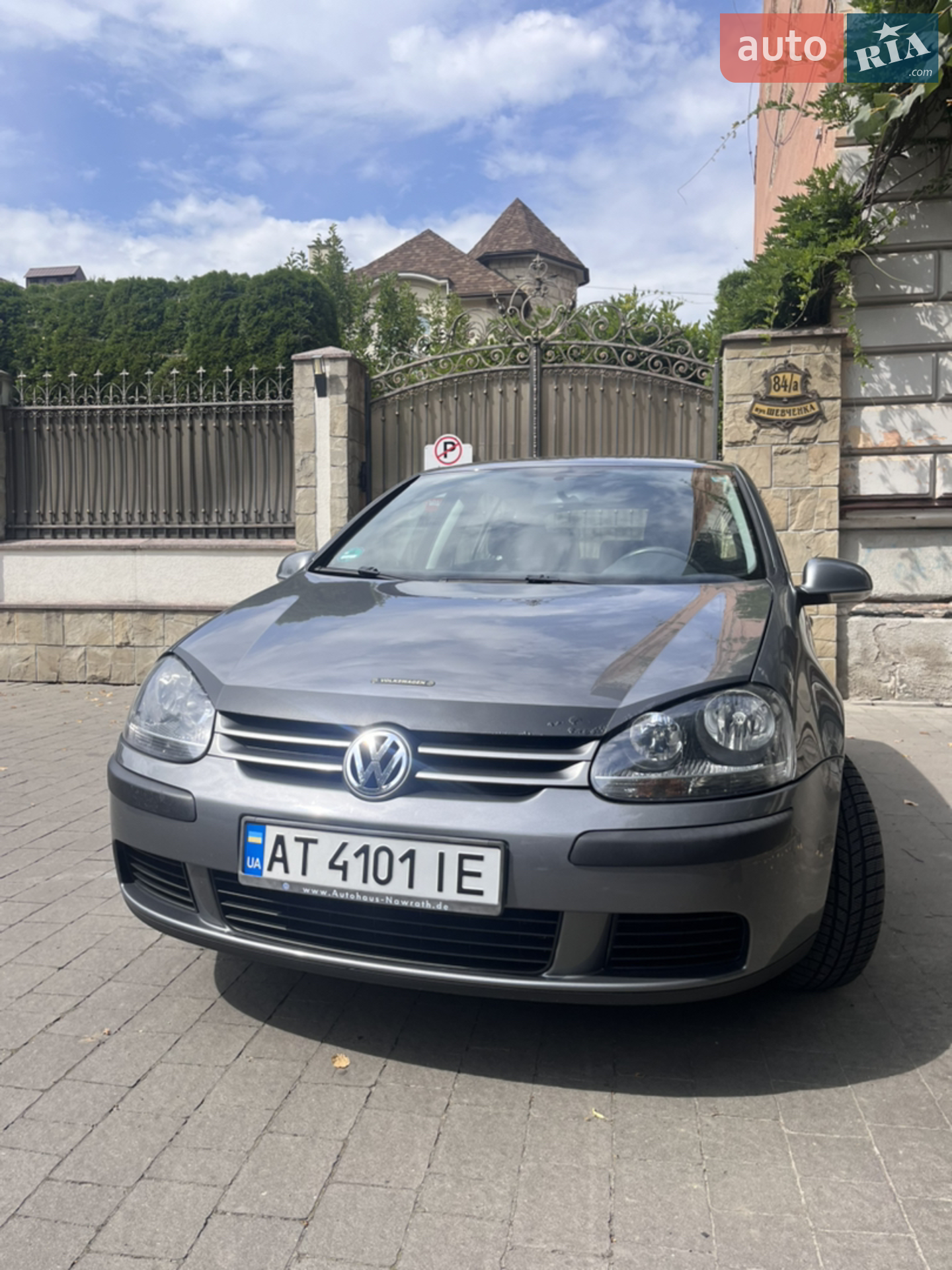 Volkswagen Golf, 2005