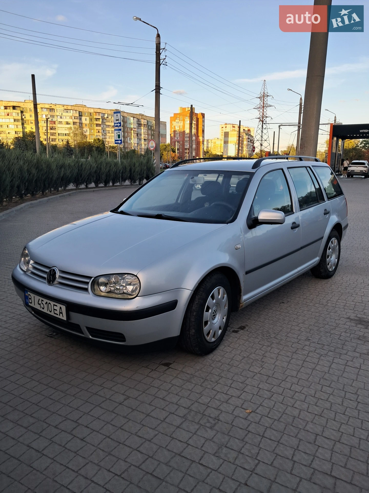 Volkswagen Golf, 2001