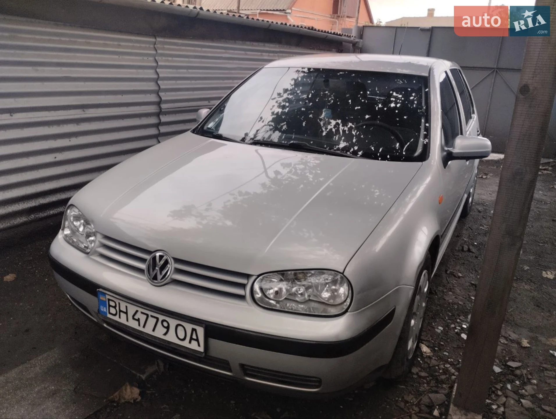 Volkswagen Golf, 1998