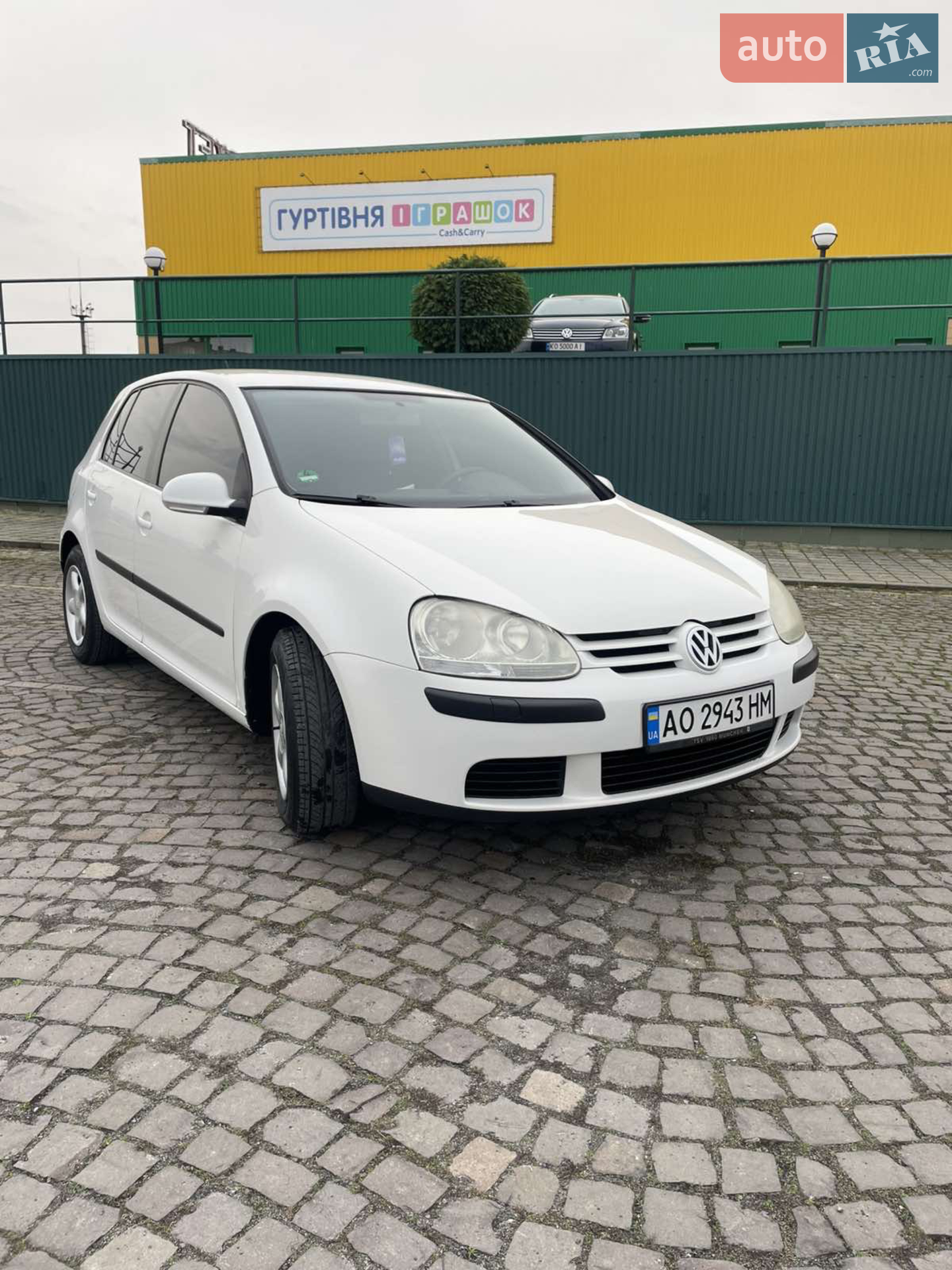 Volkswagen Golf, 2005