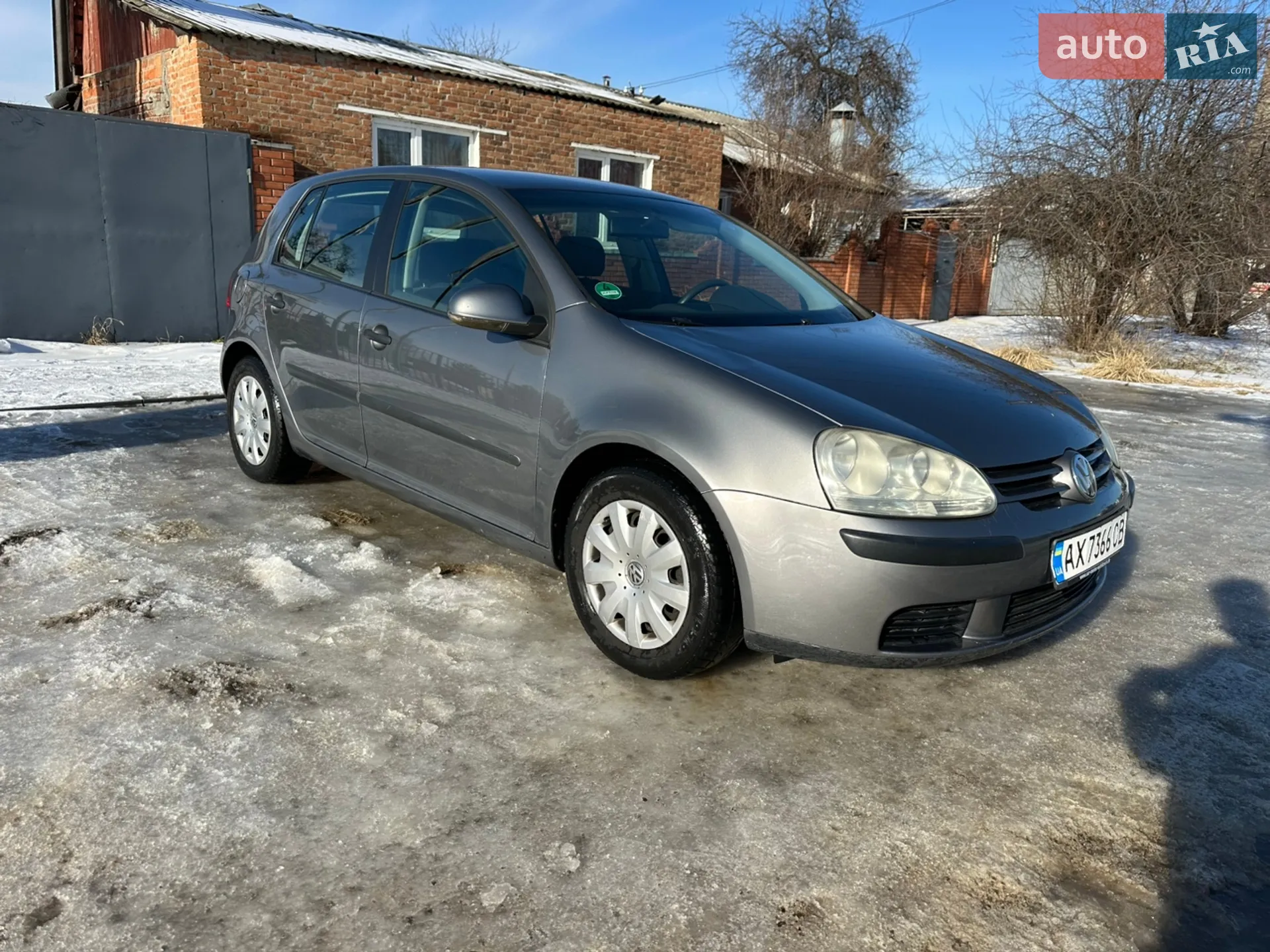 Volkswagen Golf, 2004