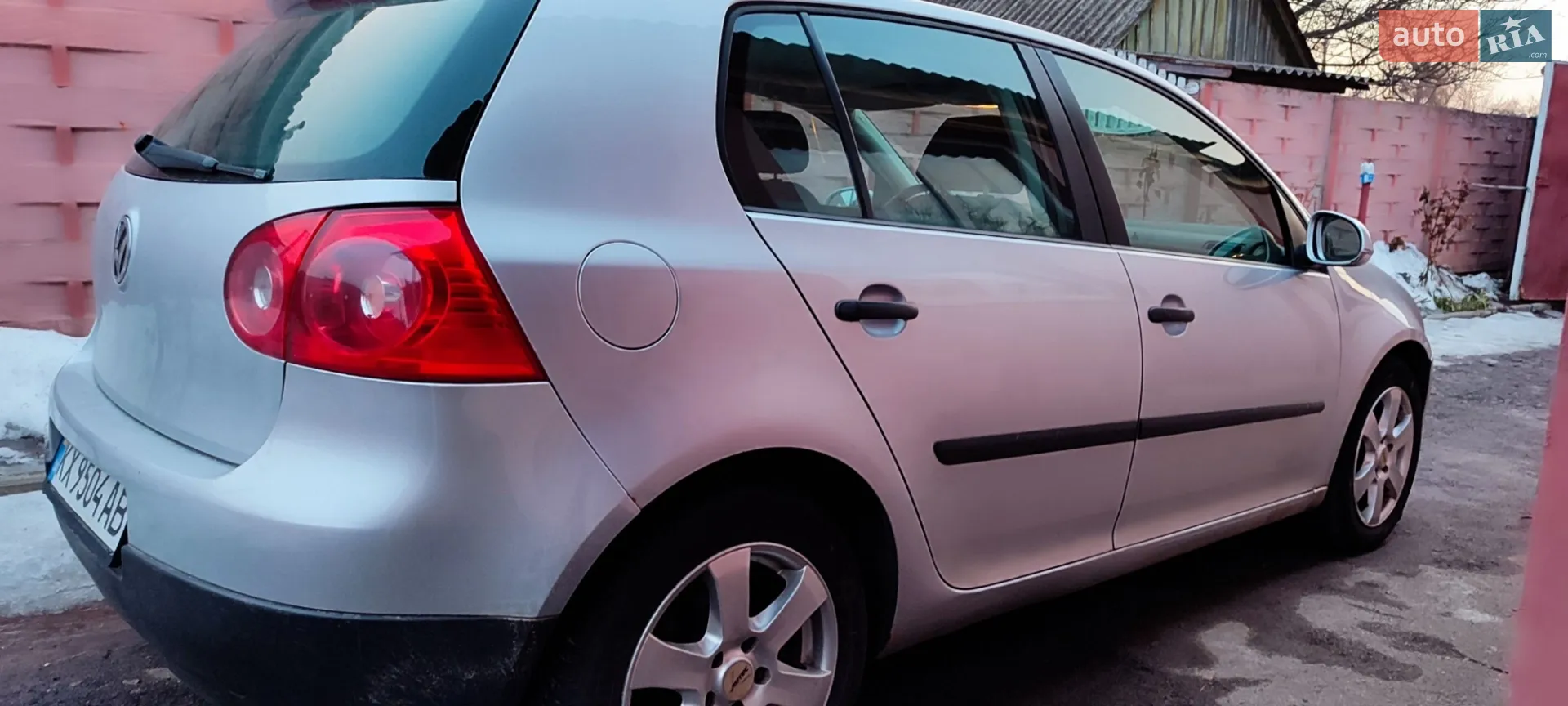 Volkswagen Golf, 2005