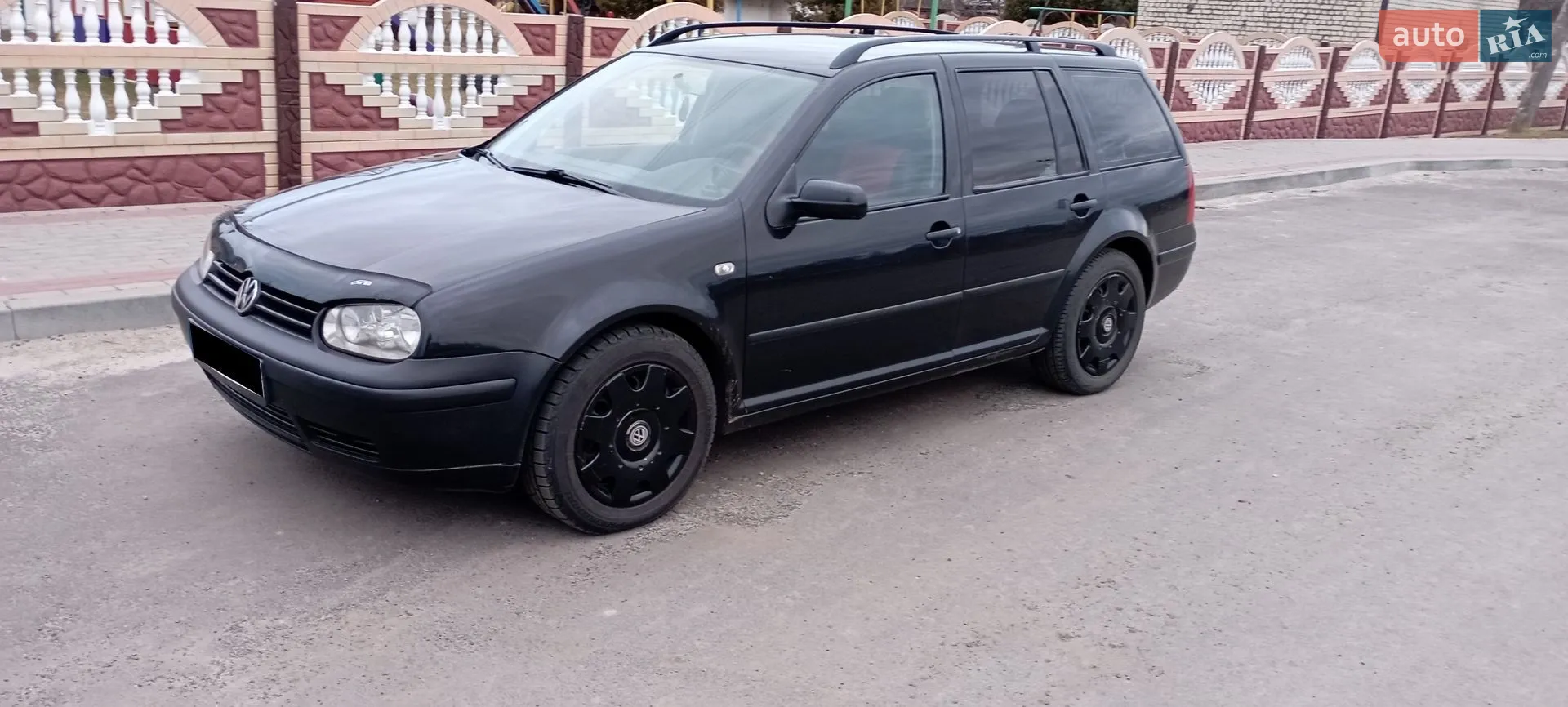 Volkswagen Golf, 2001