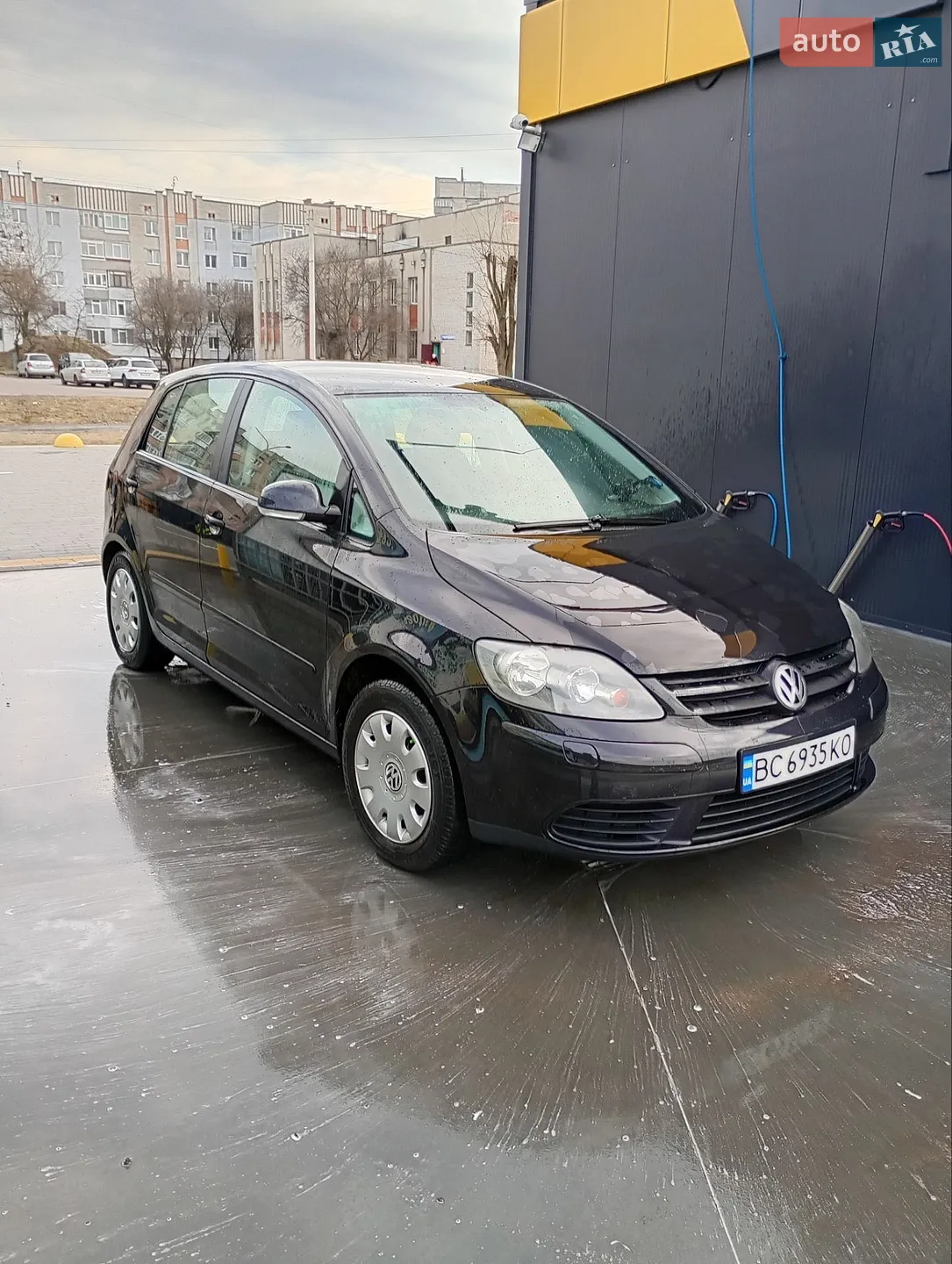 Volkswagen Golf, 2005