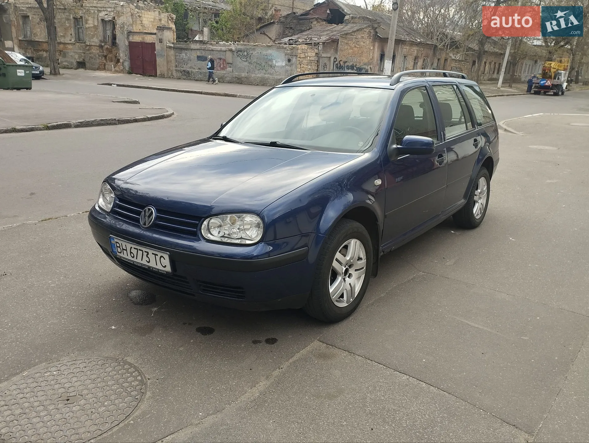 Volkswagen Golf, 2001