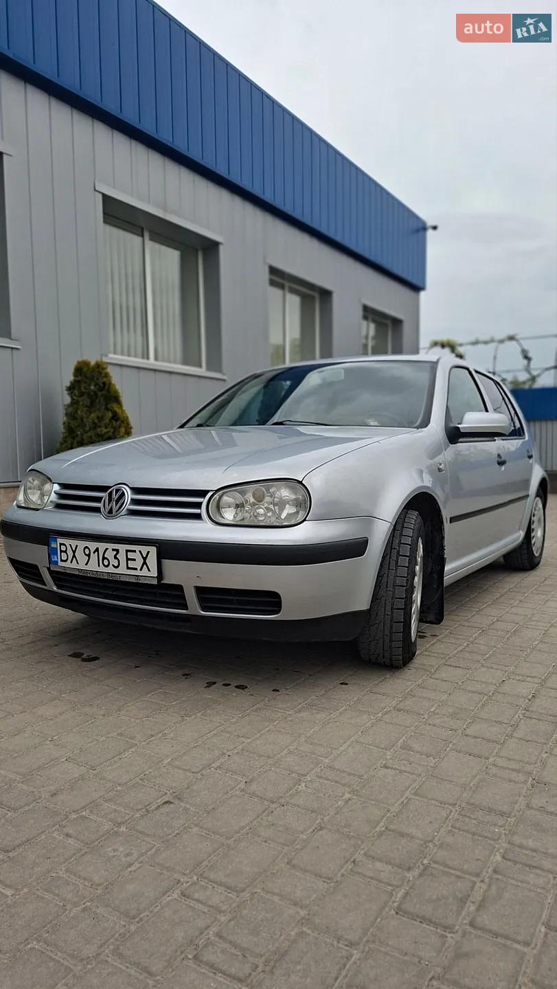 Volkswagen Golf, 2002