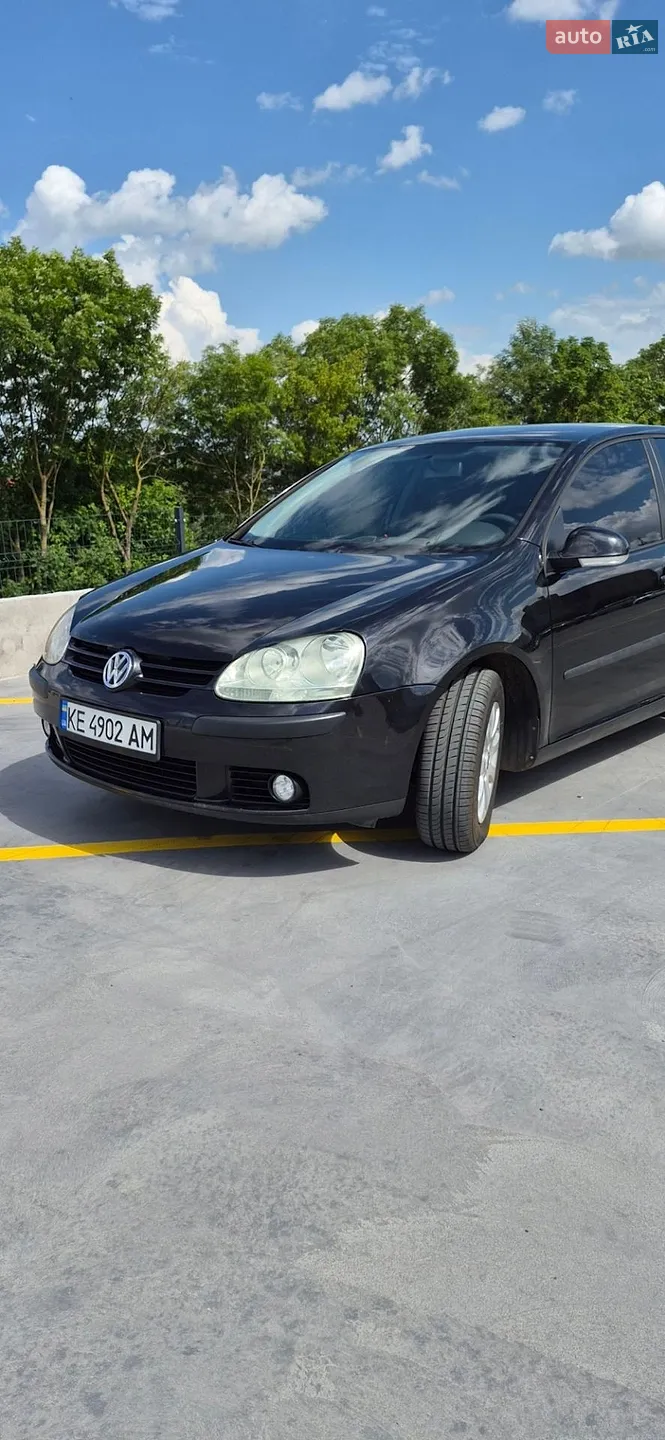 Volkswagen Golf, 2004