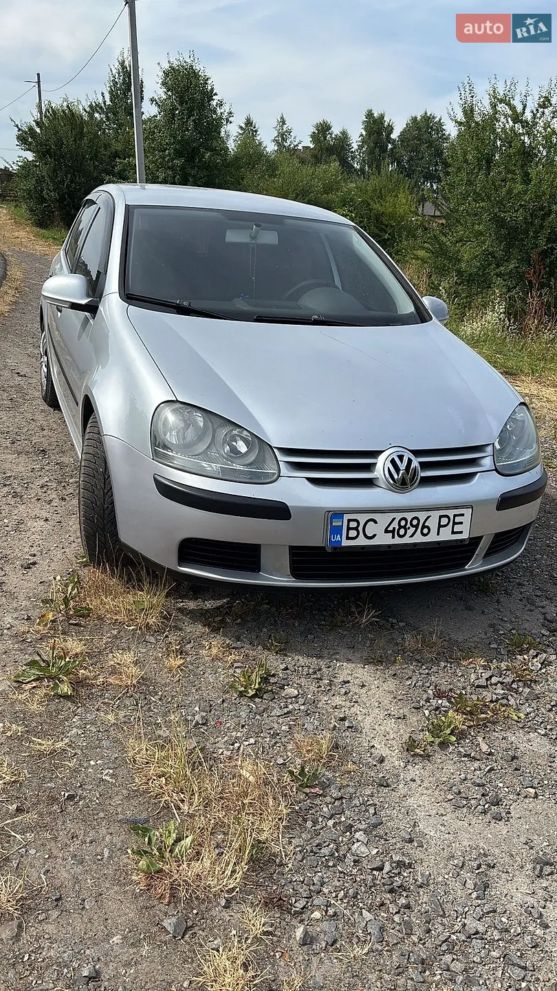 Volkswagen Golf, 2004