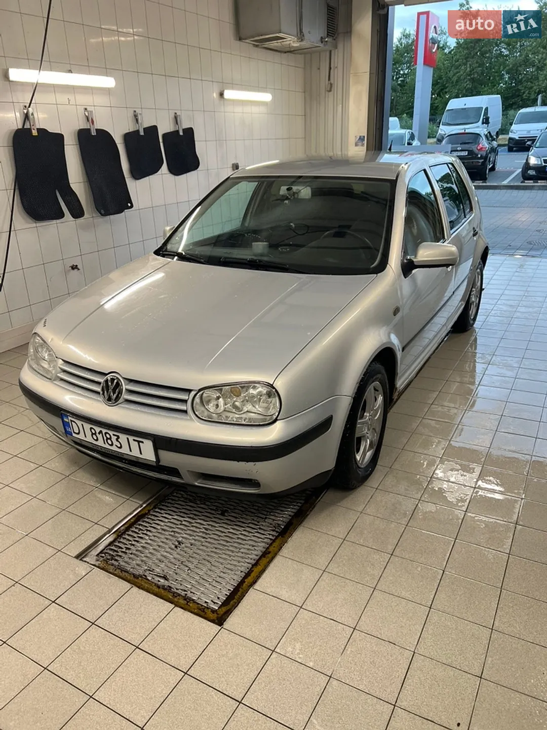 Volkswagen Golf, 2000