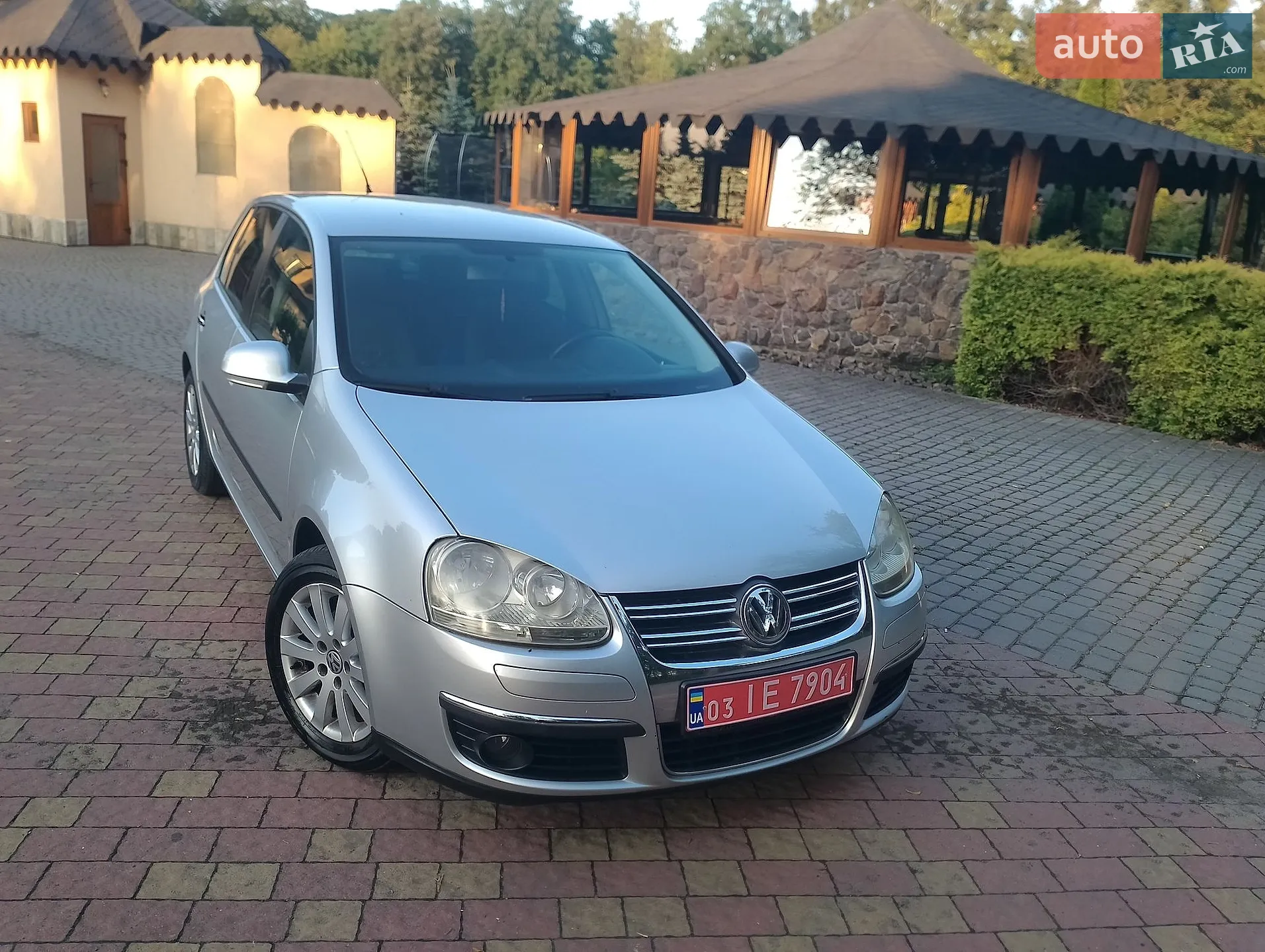 Volkswagen Golf, 2005