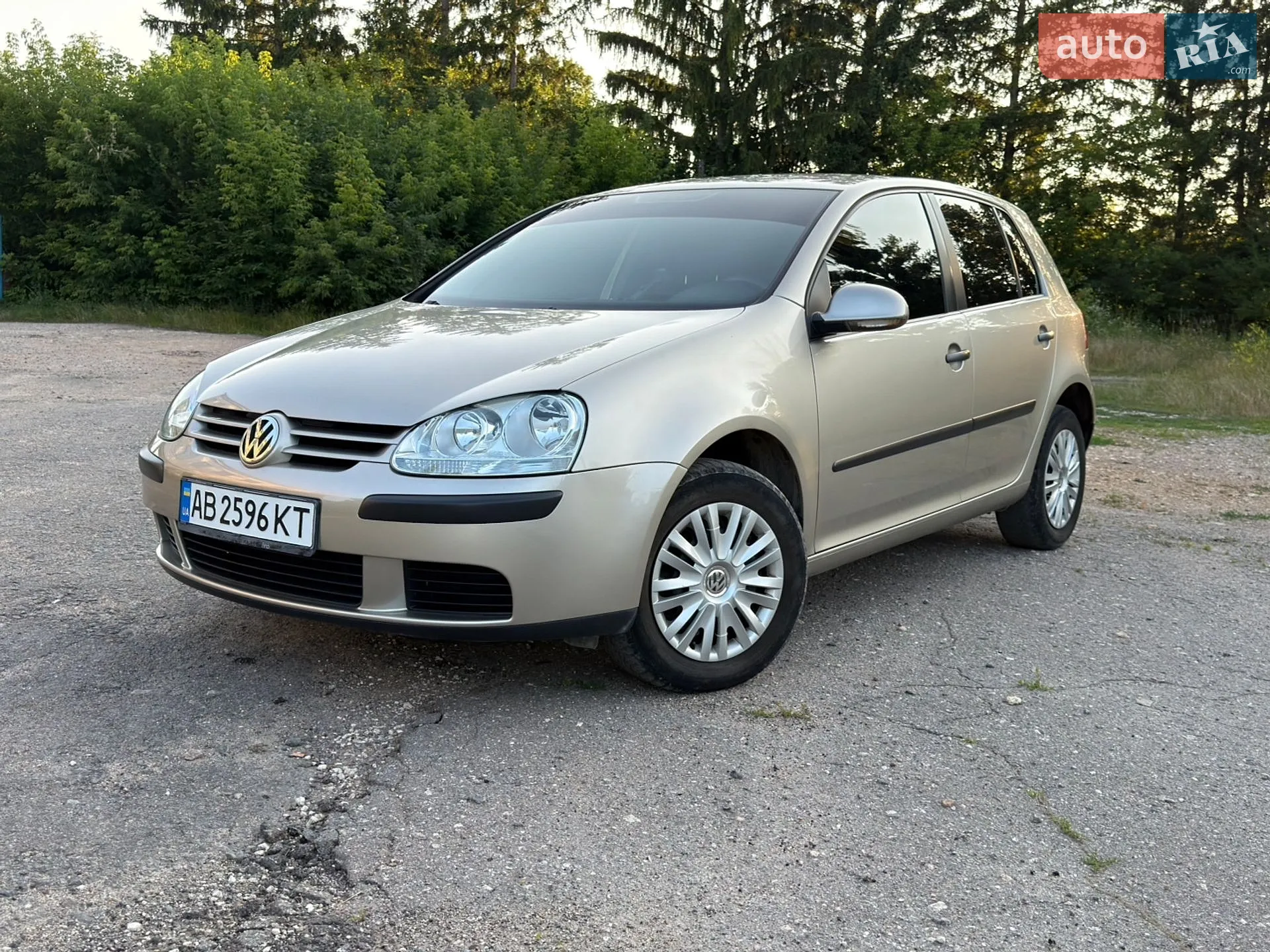 Volkswagen Golf, 2004