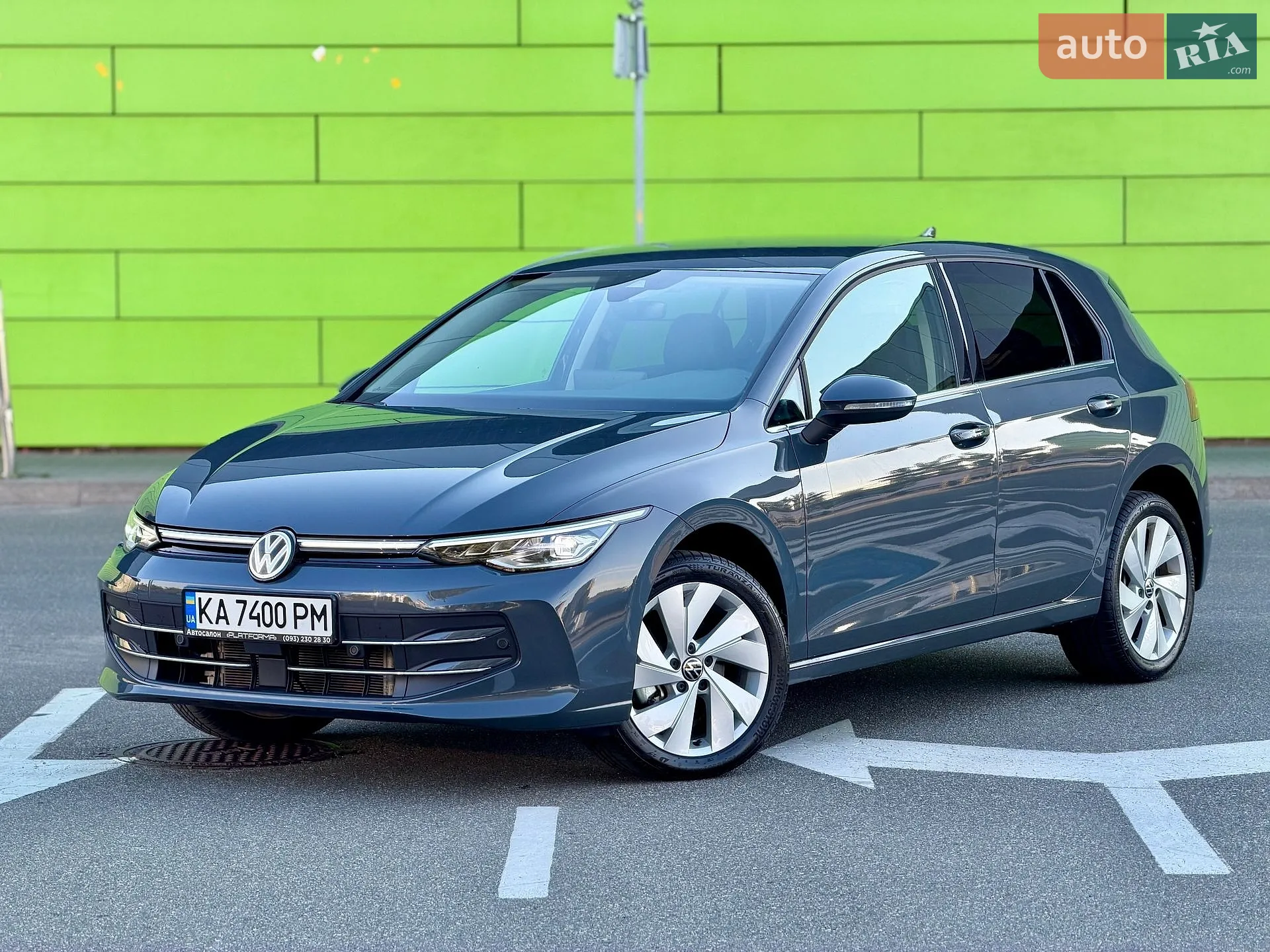 Volkswagen Golf, 2024