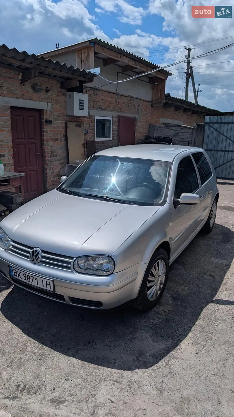 Volkswagen Golf, 2003