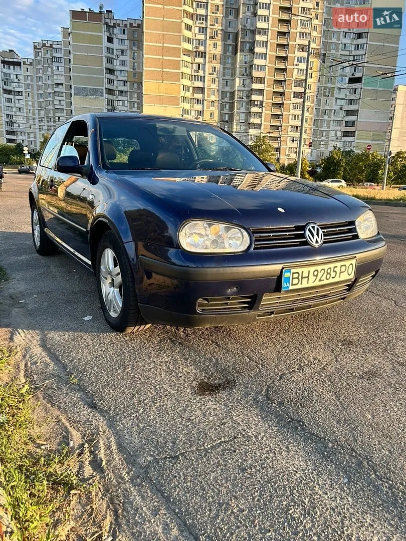 Volkswagen Golf, 2002