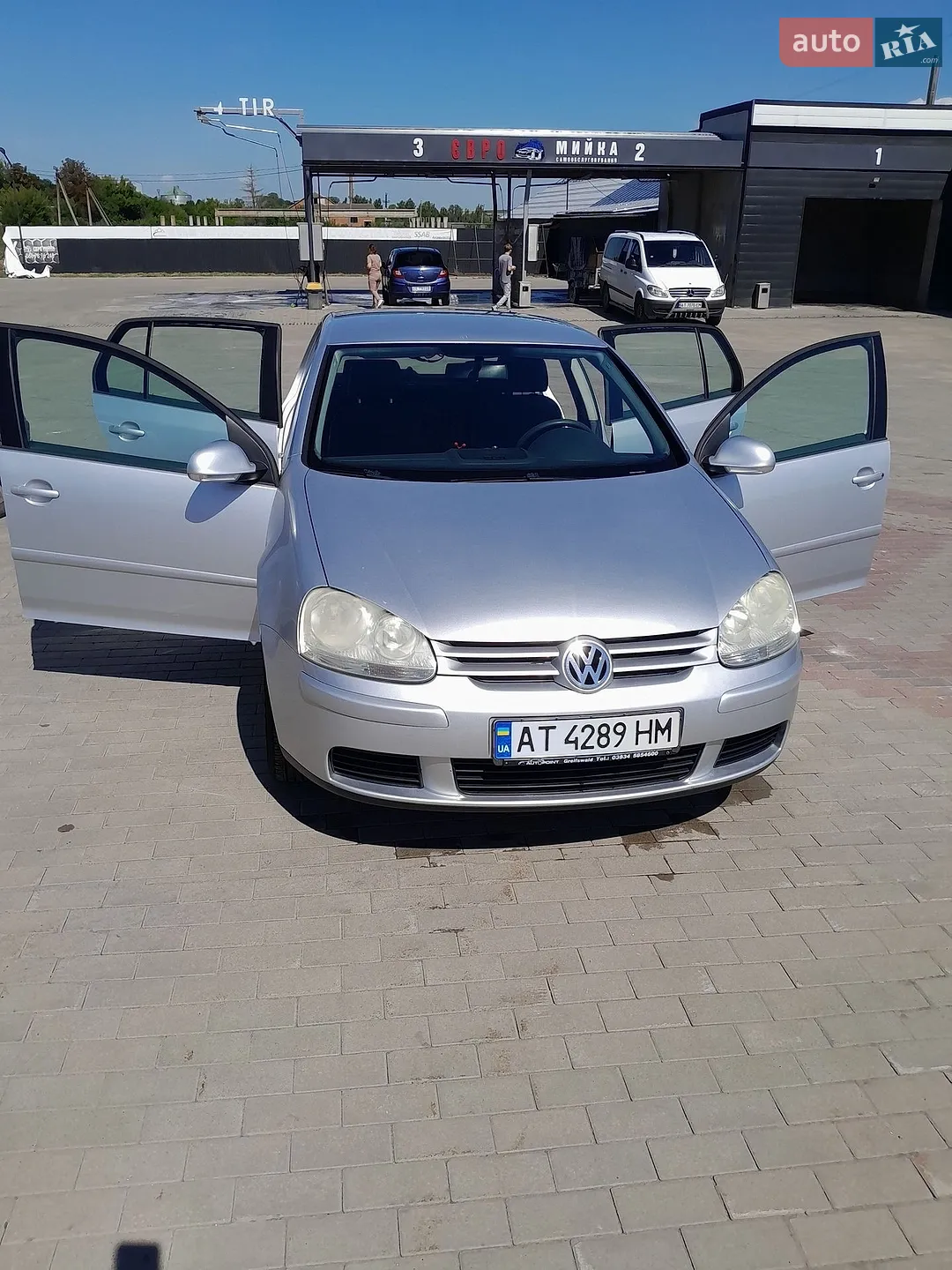 Volkswagen Golf, 2005