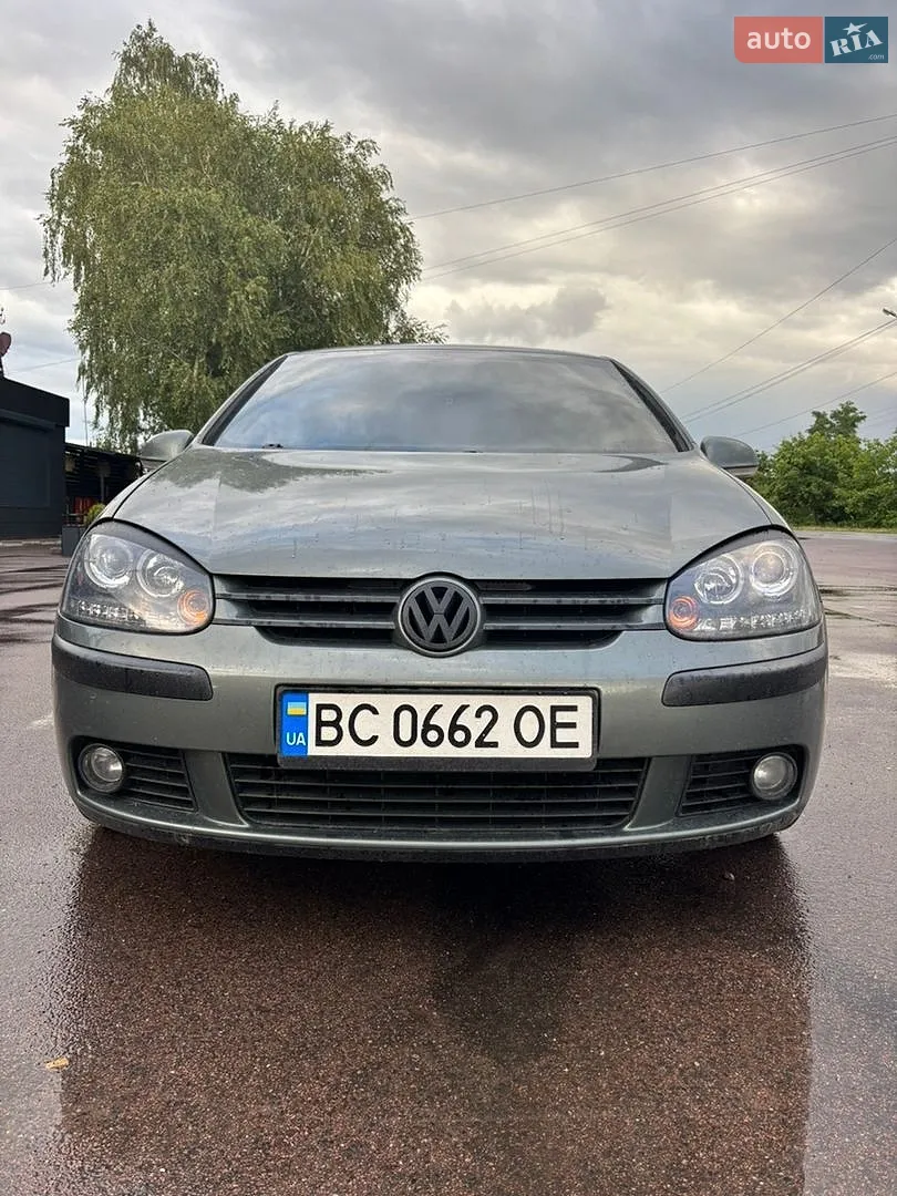 Volkswagen Golf, 2005