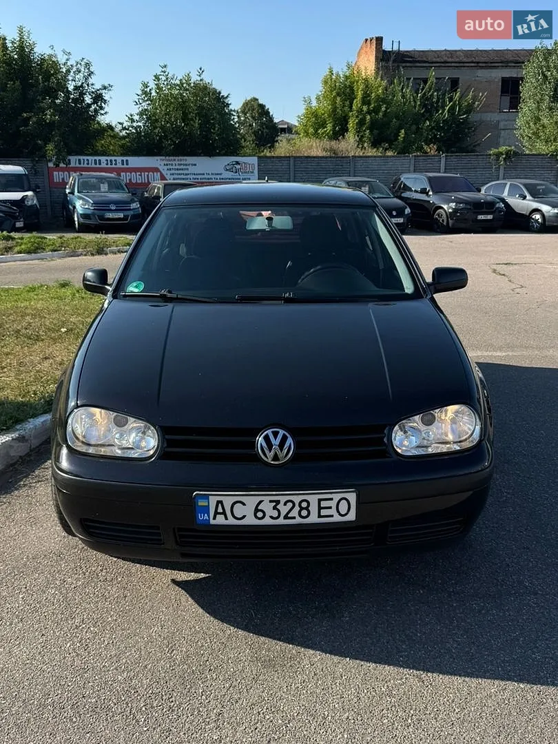 Volkswagen Golf, 2003