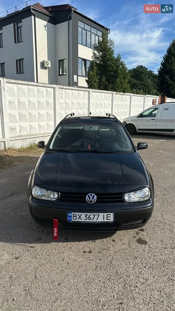 Volkswagen Golf, 2000