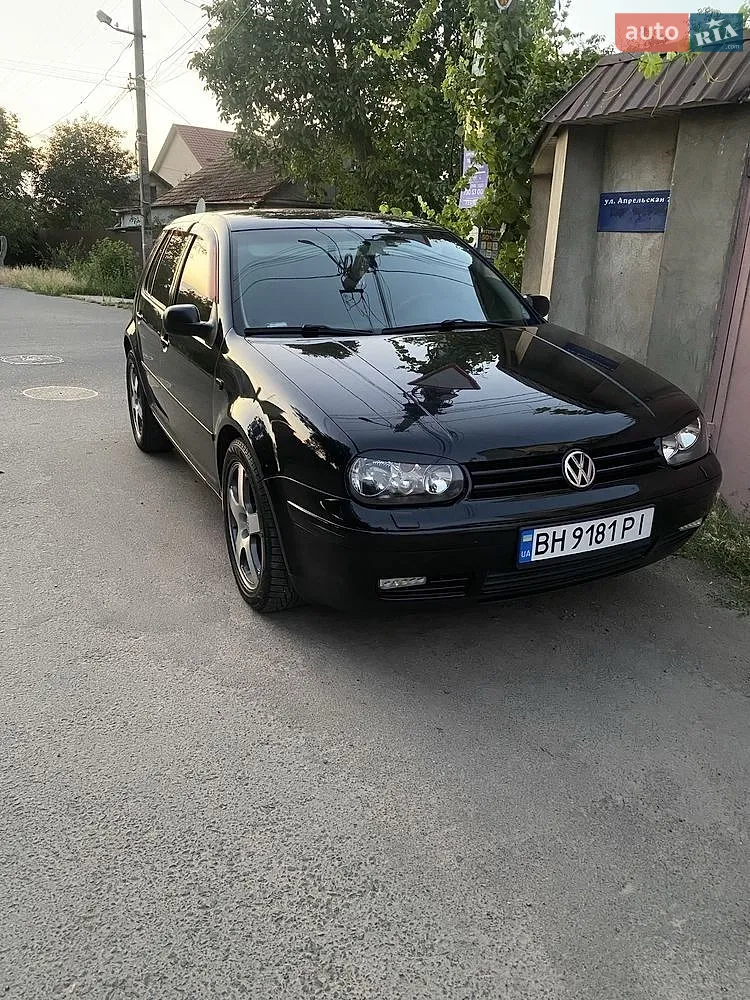 Volkswagen Golf, 2001