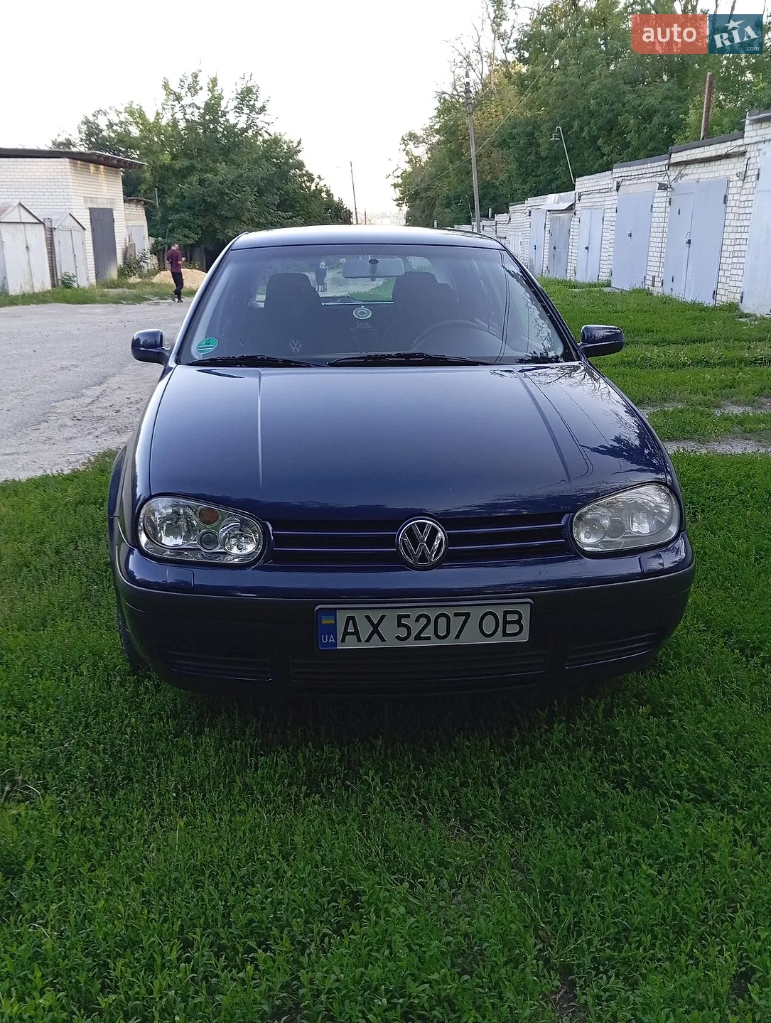 Volkswagen Golf, 2001