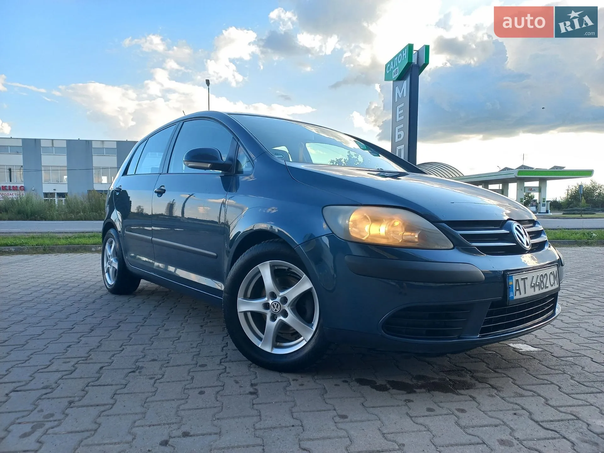 Volkswagen Golf, 2005
