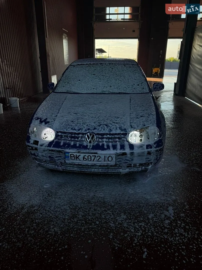Volkswagen Golf, 2000