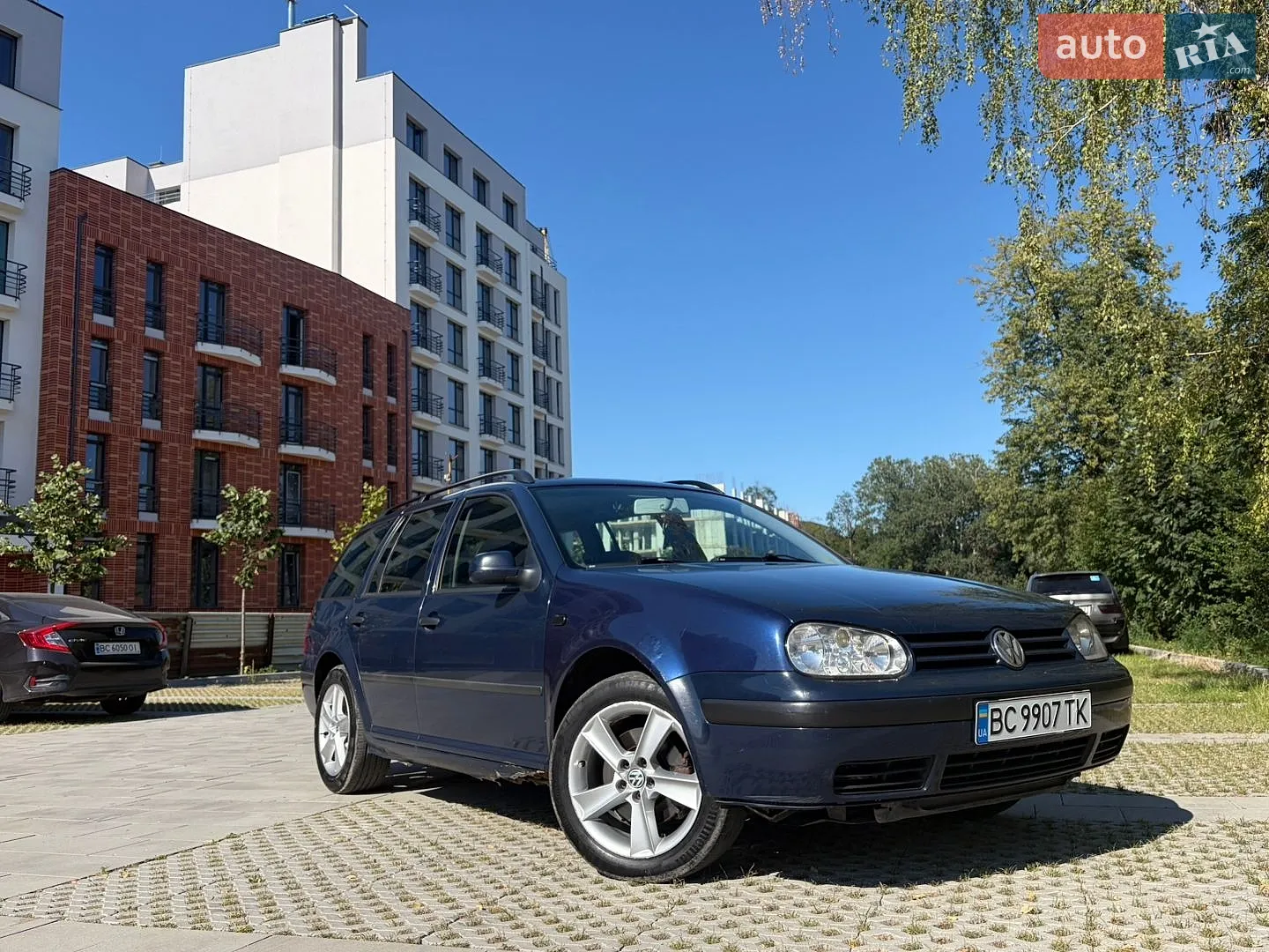 Volkswagen Golf, 2001