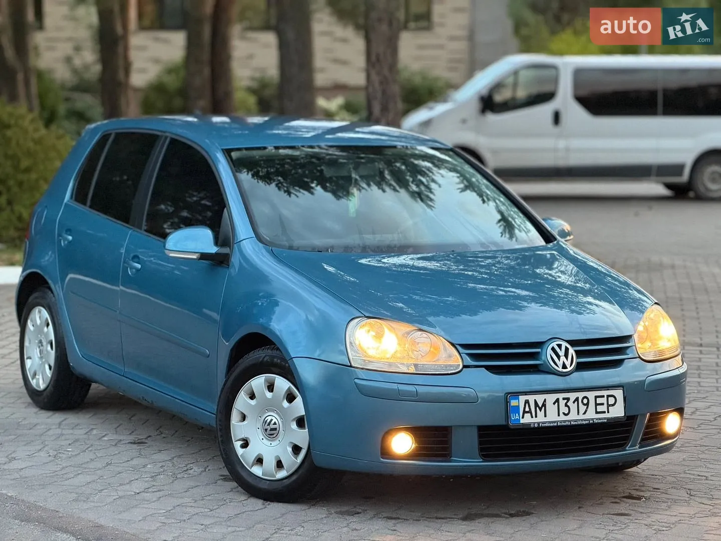 Volkswagen Golf, 2005