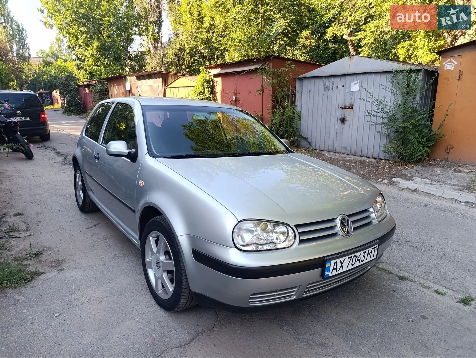 Volkswagen Golf, 2000