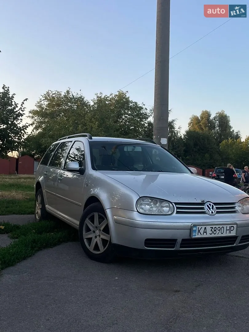Volkswagen Golf, 2004