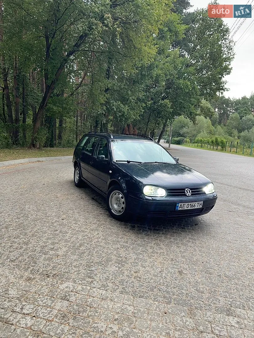 Volkswagen Golf, 2003