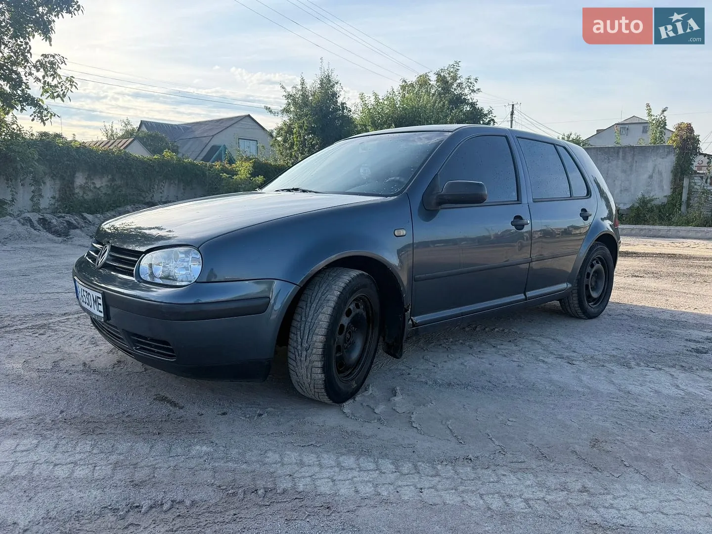 Volkswagen Golf, 1998