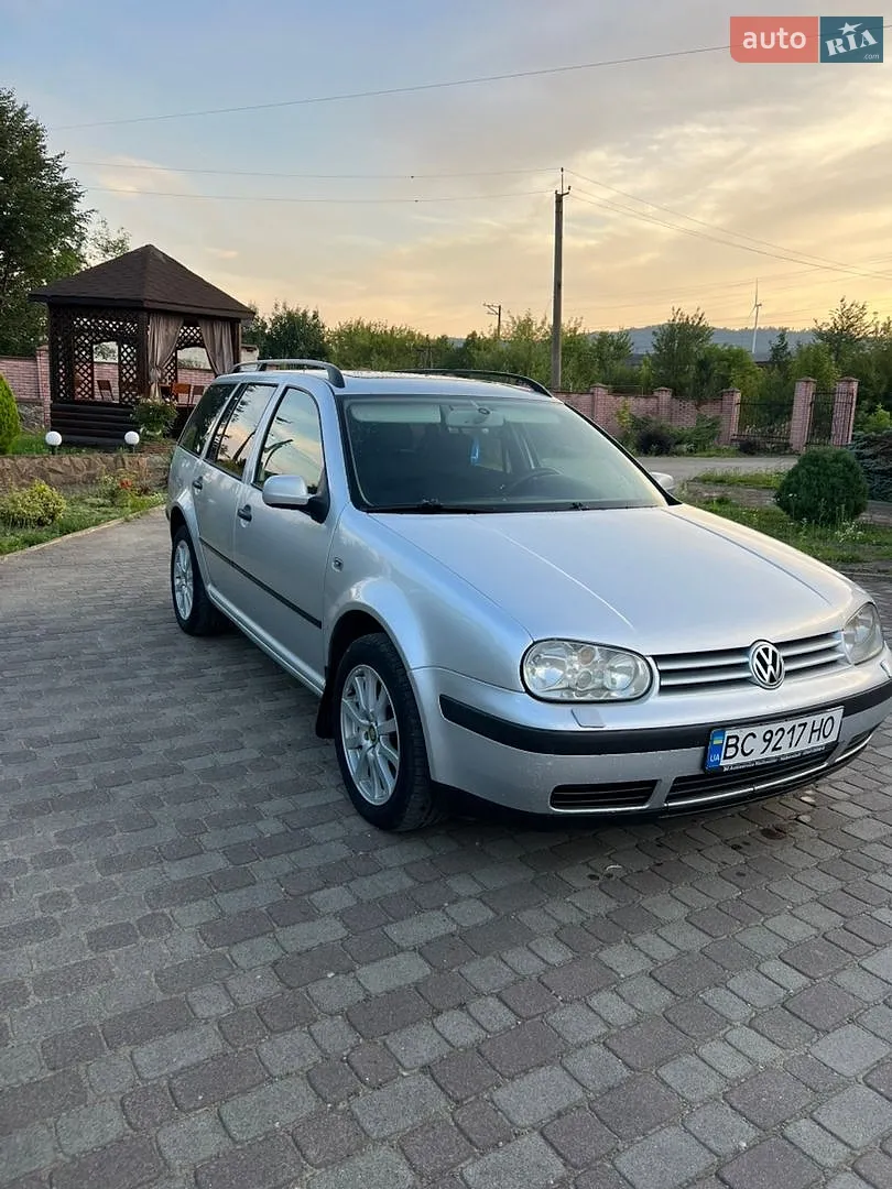 Volkswagen Golf, 2001