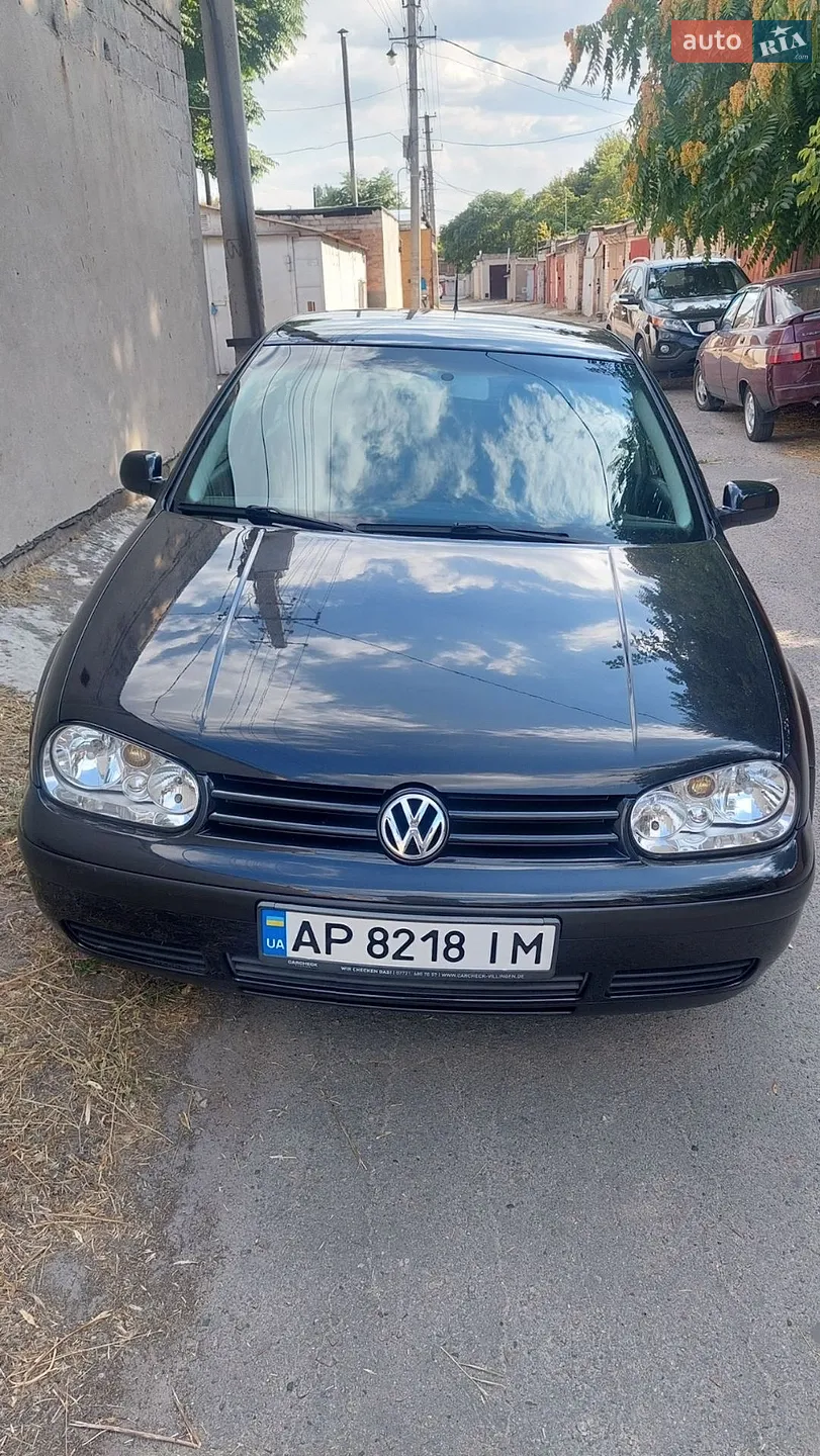 Volkswagen Golf, 2002