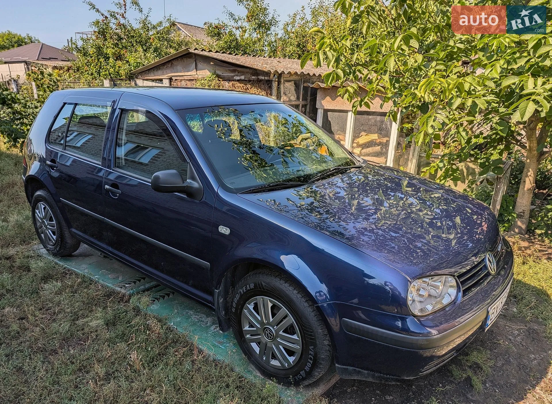 Volkswagen Golf, 2000