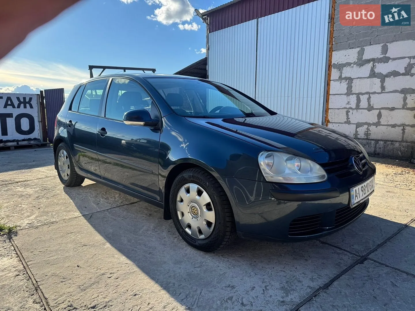Volkswagen Golf, 2004