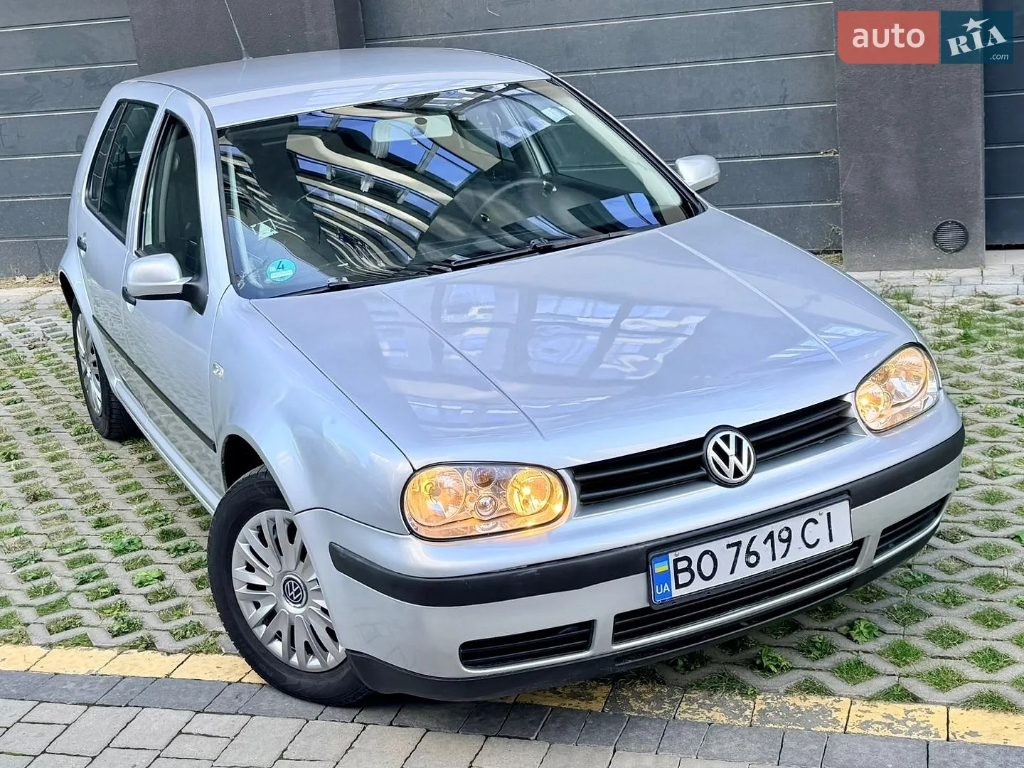 Volkswagen Golf, 2003