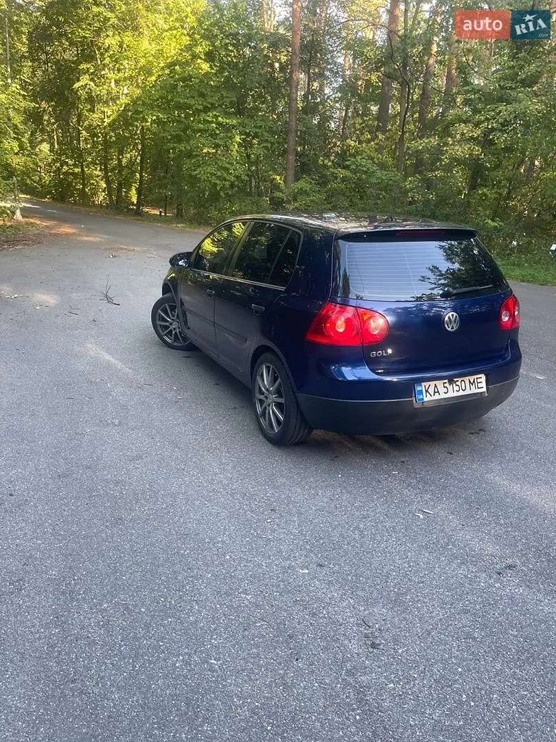 Volkswagen Golf, 2005