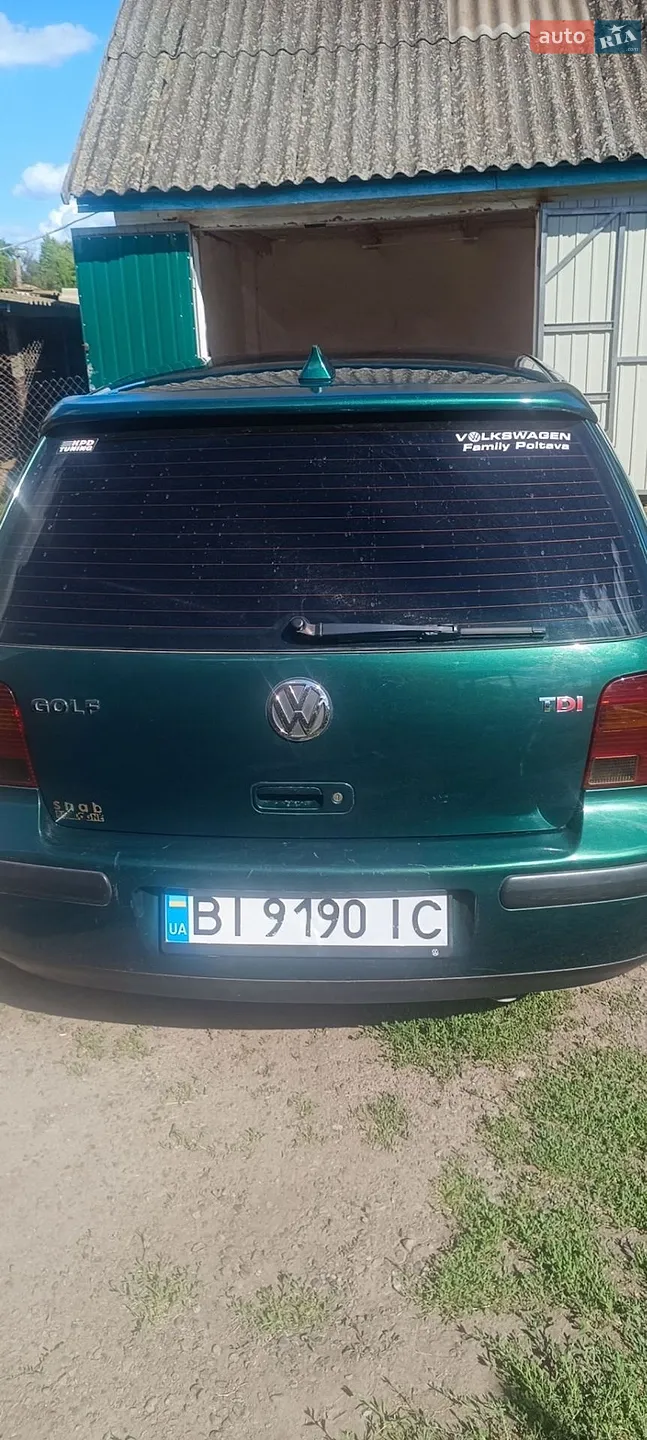 Volkswagen Golf, 2001