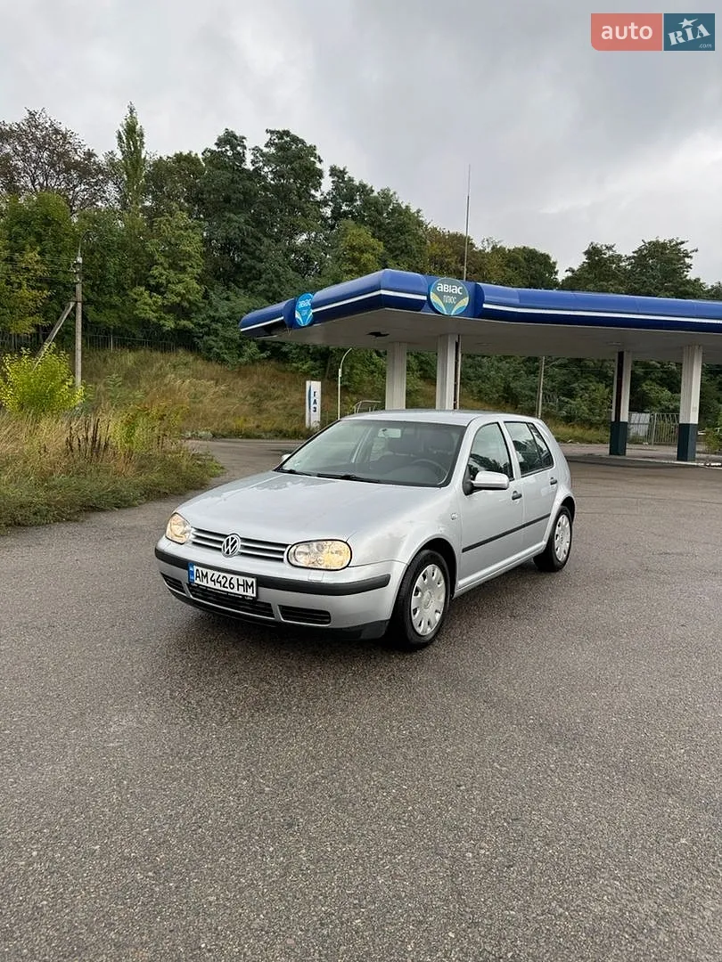 Volkswagen Golf, 2002