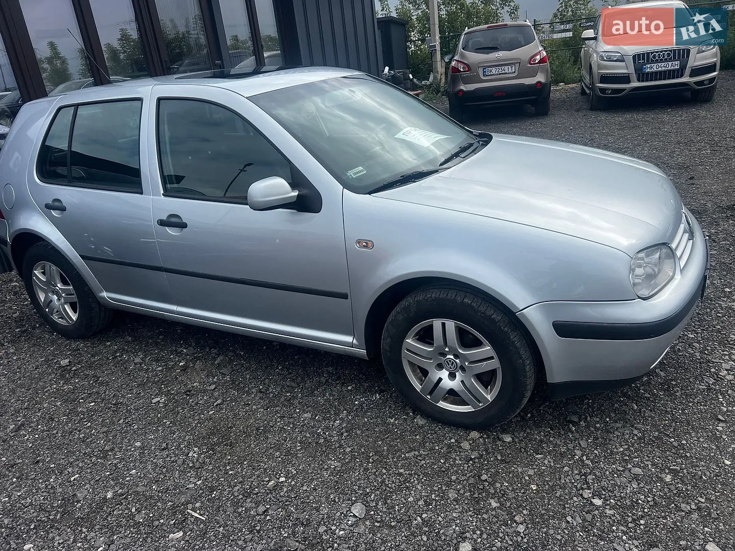 Volkswagen Golf, 2001