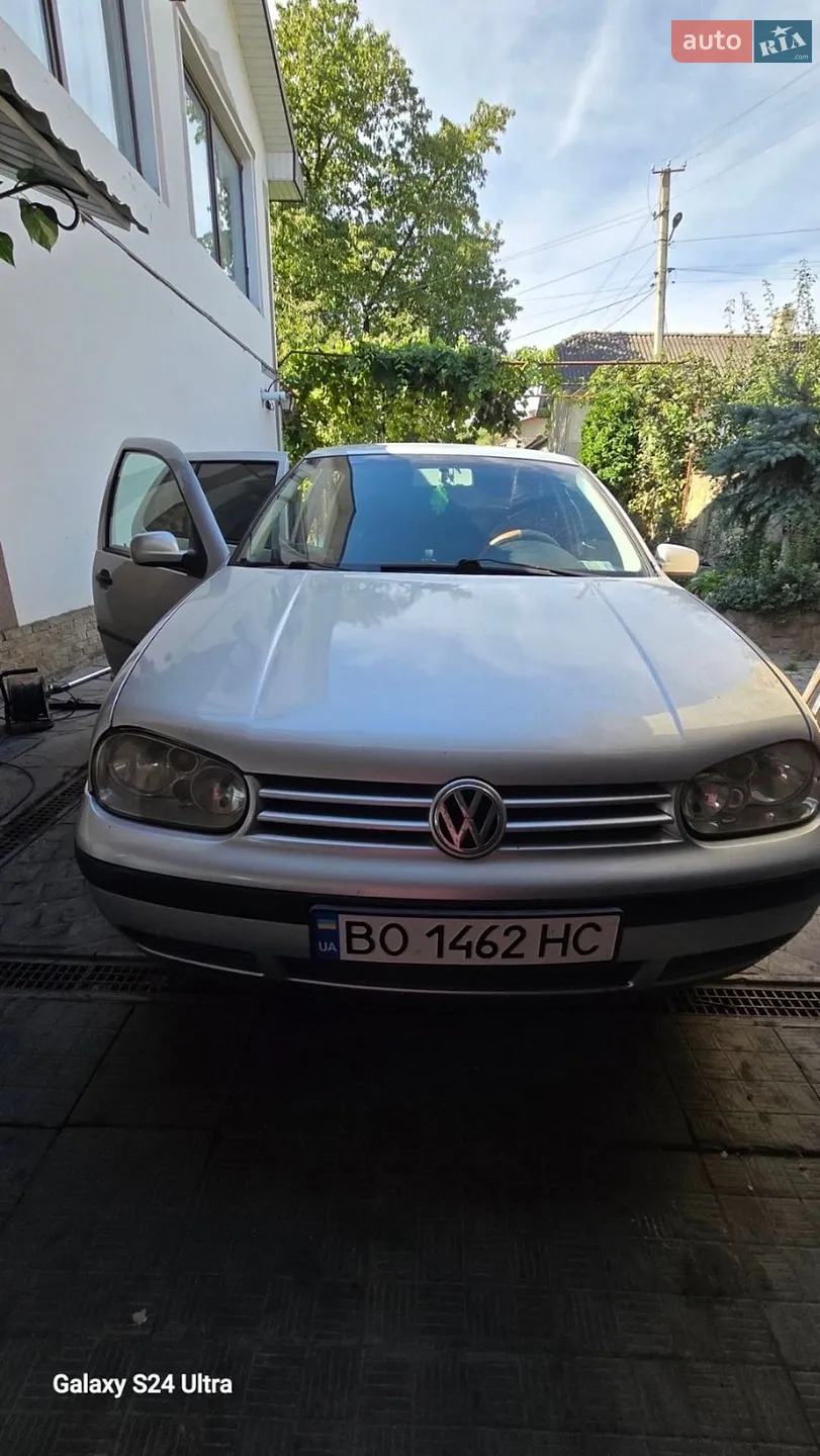 Volkswagen Golf, 2001