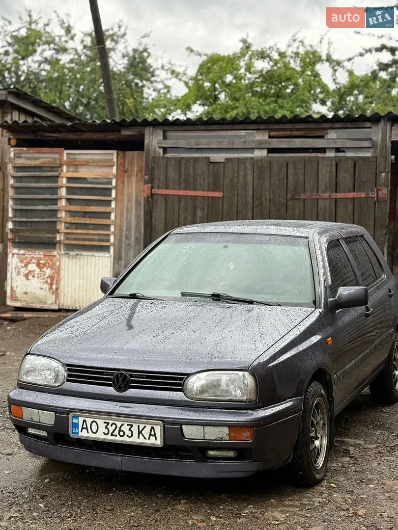 Volkswagen Golf, 1995