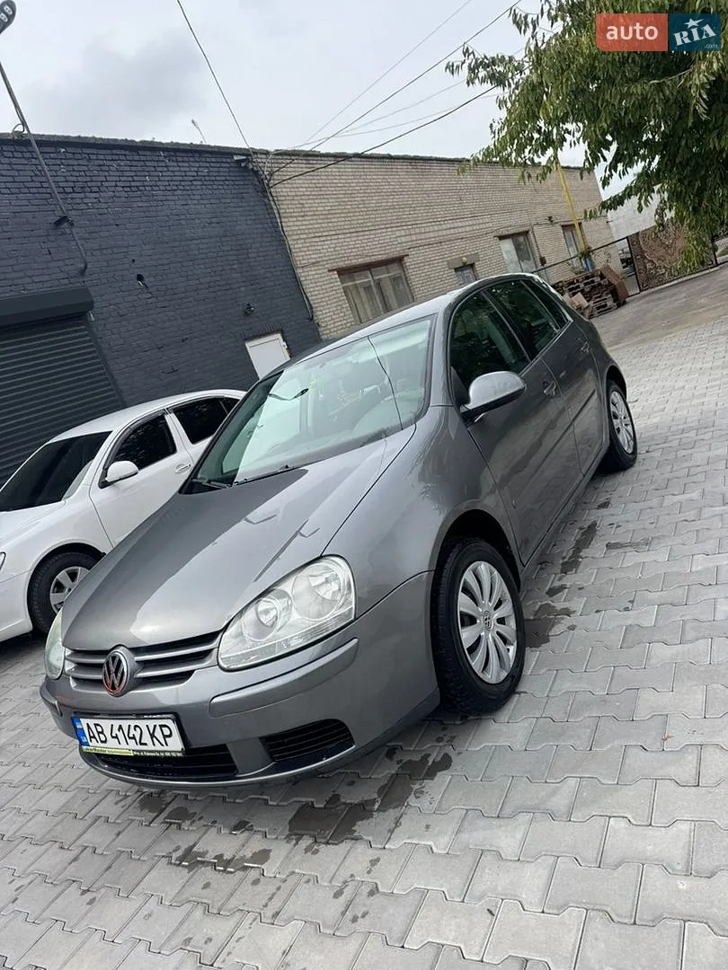 Volkswagen Golf, 2005