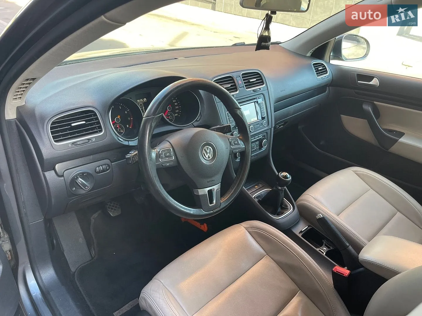 Volkswagen Golf, 2011
