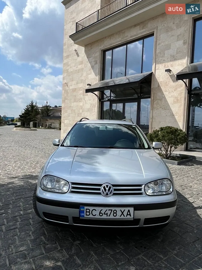 Volkswagen Golf, 2002