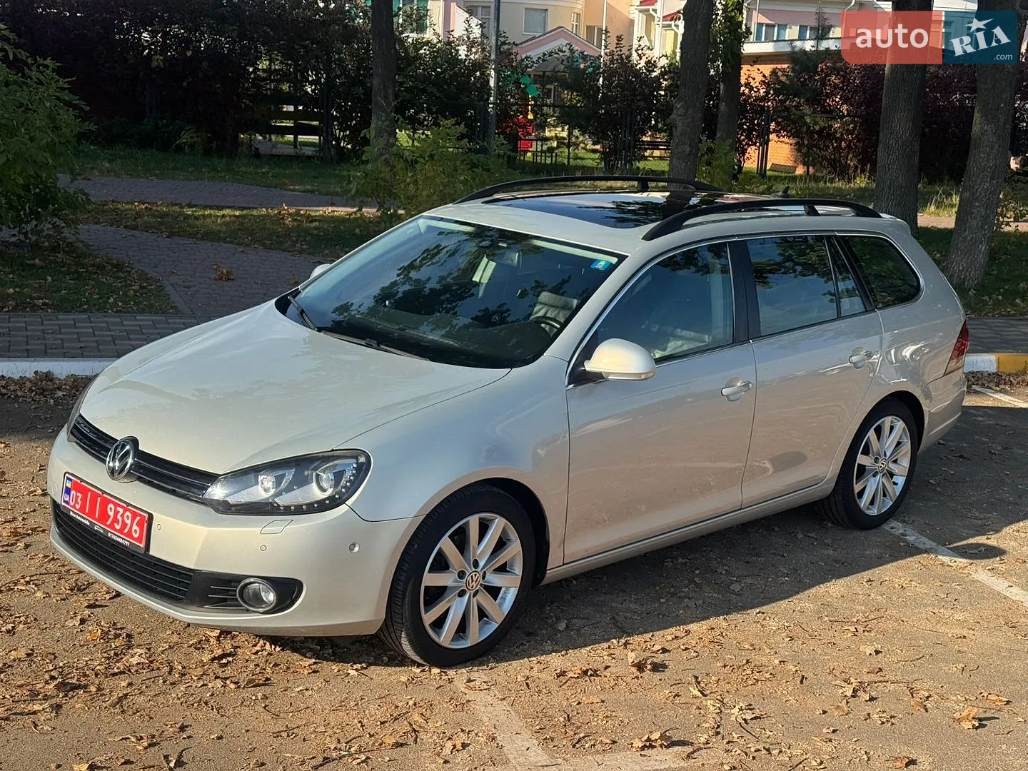Volkswagen Golf 2011 — 1