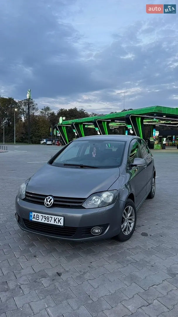 Volkswagen Golf, 2010