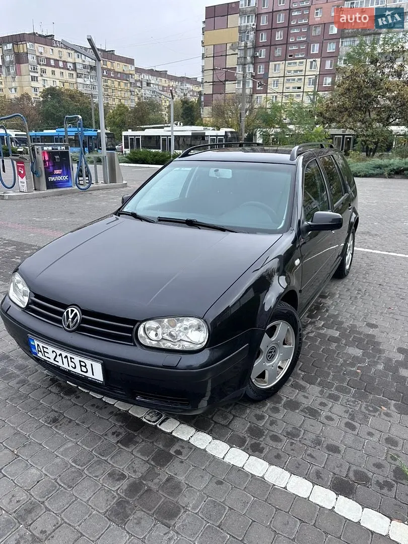 Volkswagen Golf, 2001